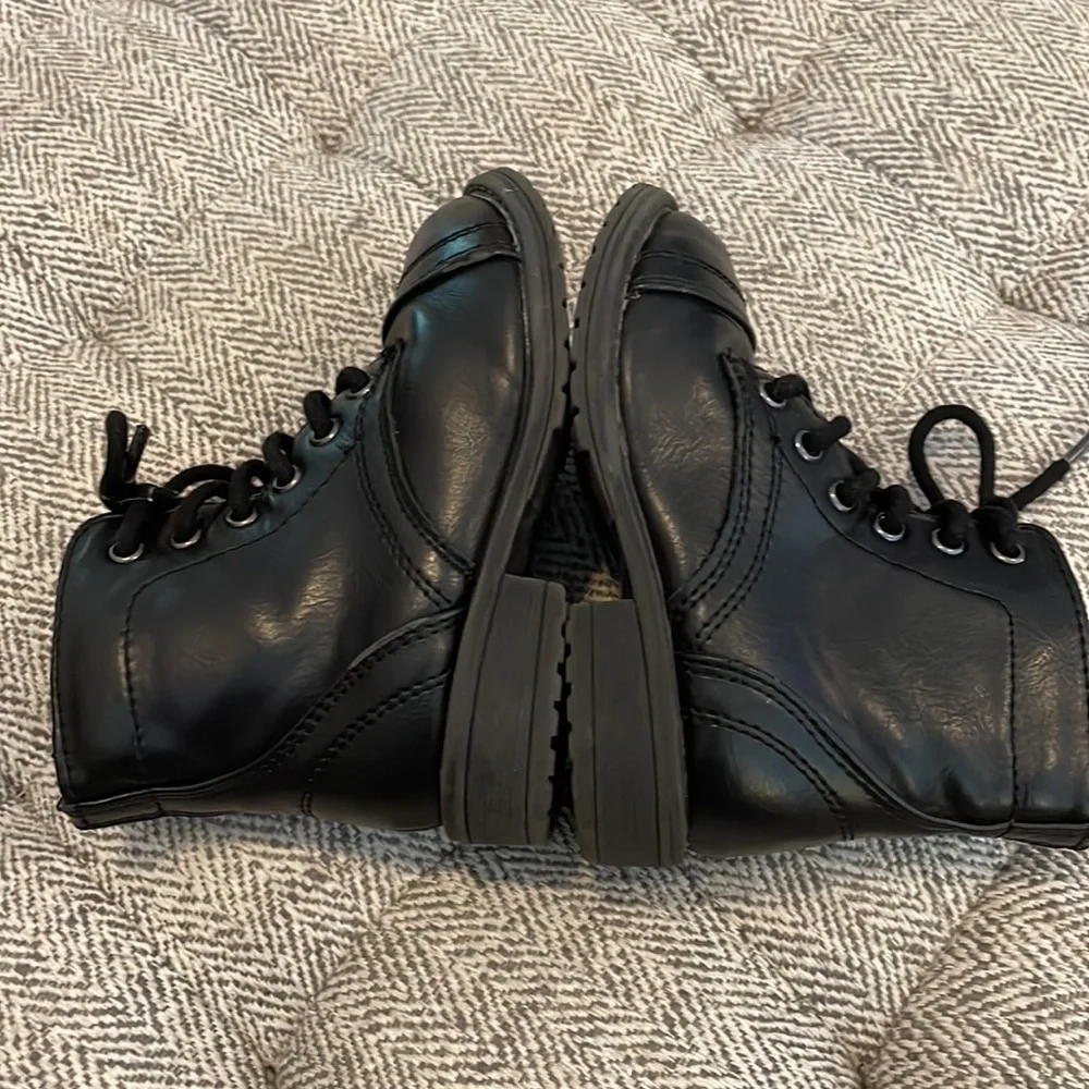 Steve Madden boots size 7